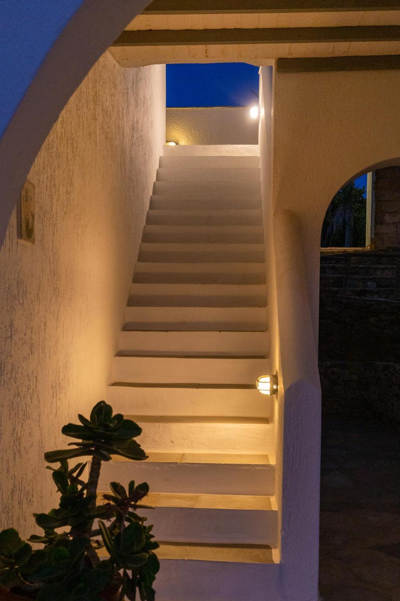 Ailouros Summer Hotel Schinoussa Exterior photo